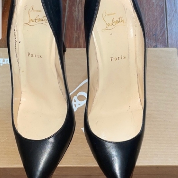 Christian Louboutin's - Picture 5 of 8